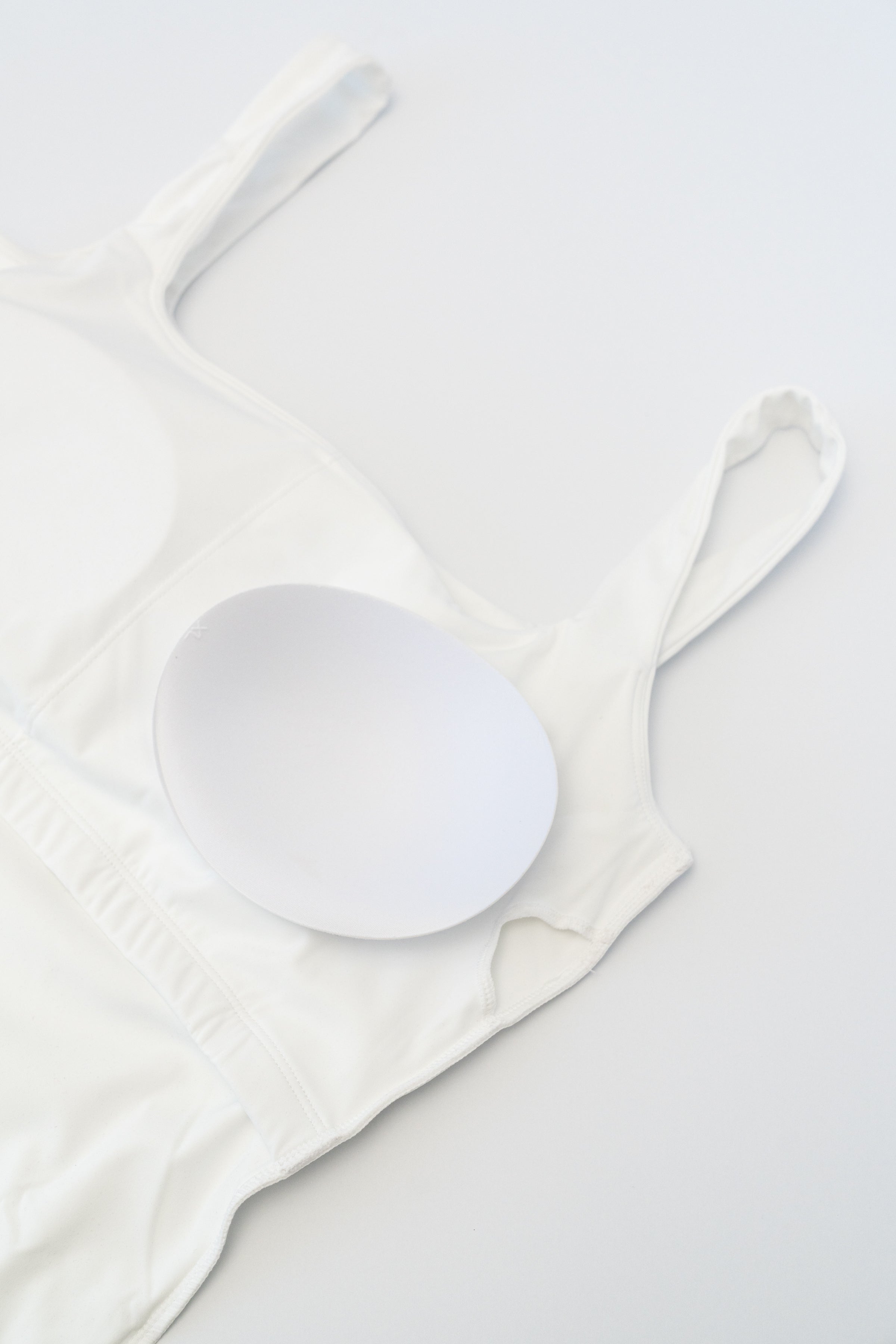 EMILY BUILT IN BRA TOP WHITE